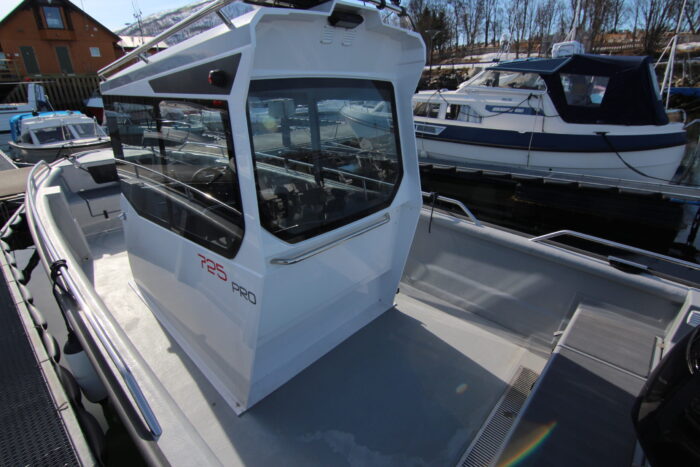 Sting Pro 725 Cabin XL - Image 11